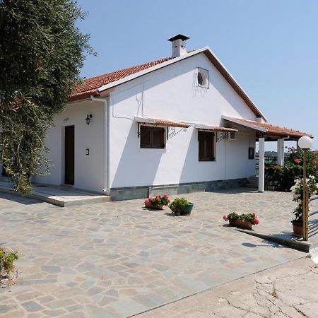 Eleonas Holiday Home Apartment Agios Stefanos Avliotes  Bagian luar foto