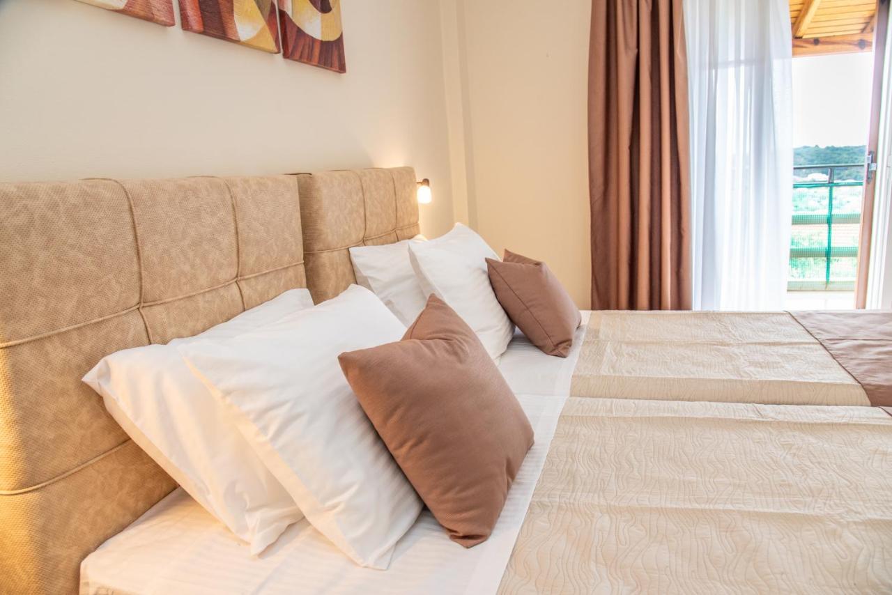 Eleonas Holiday Home Apartment Agios Stefanos Avliotes  Bagian luar foto
