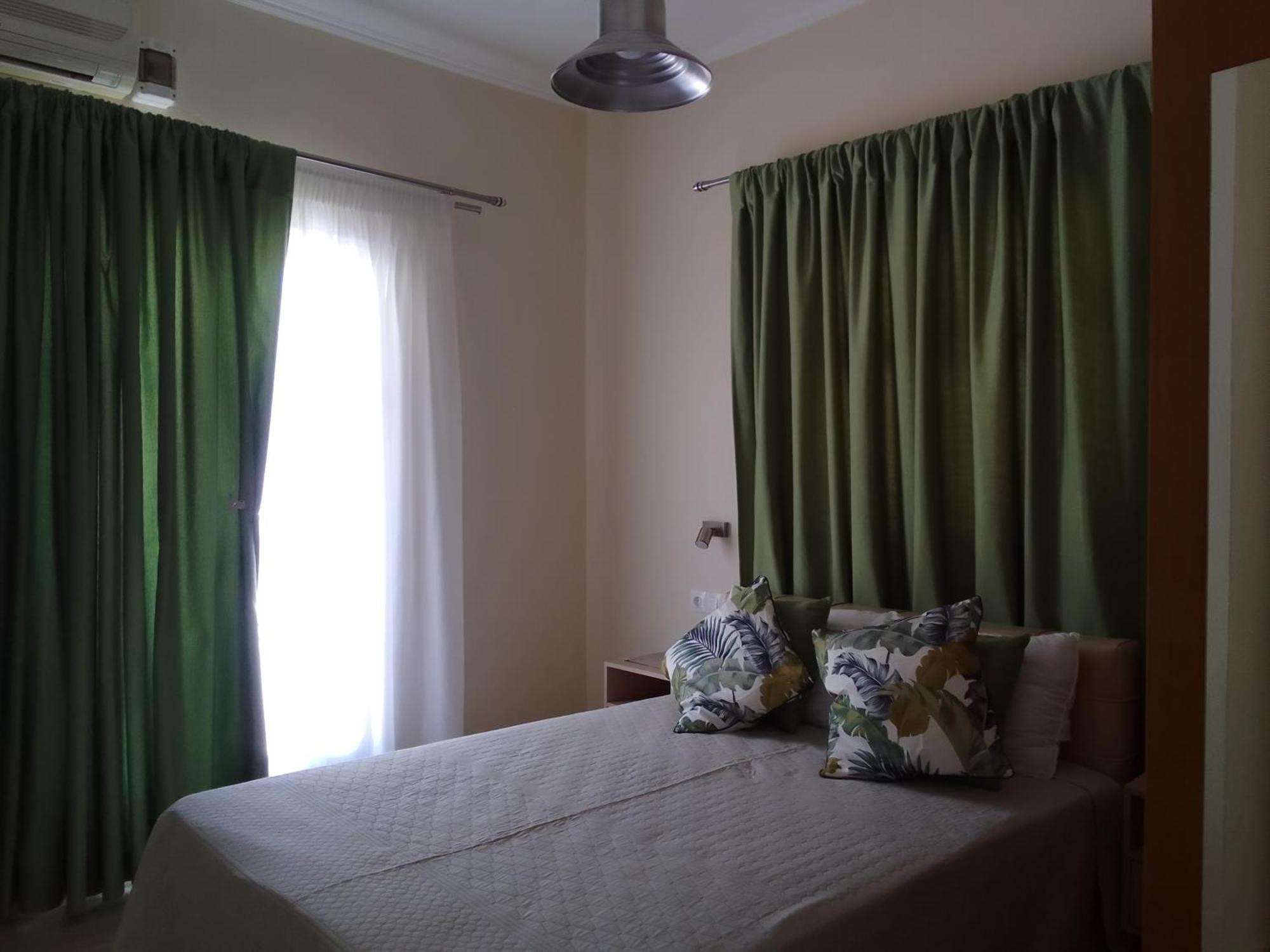 Eleonas Holiday Home Apartment Agios Stefanos Avliotes  Bagian luar foto